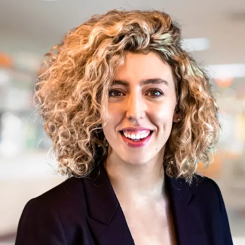 Dr Ali Rakestraw